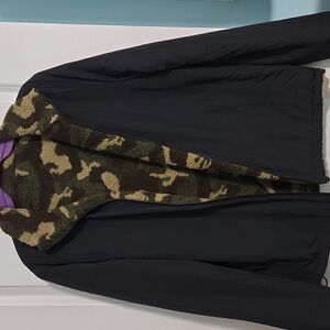 Penfield men's reversible KARSTENS camo fleece jacket